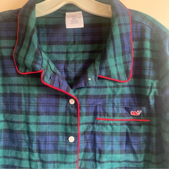 Vineyard Vines Button Down Pajama Top - Picture 2 of 5